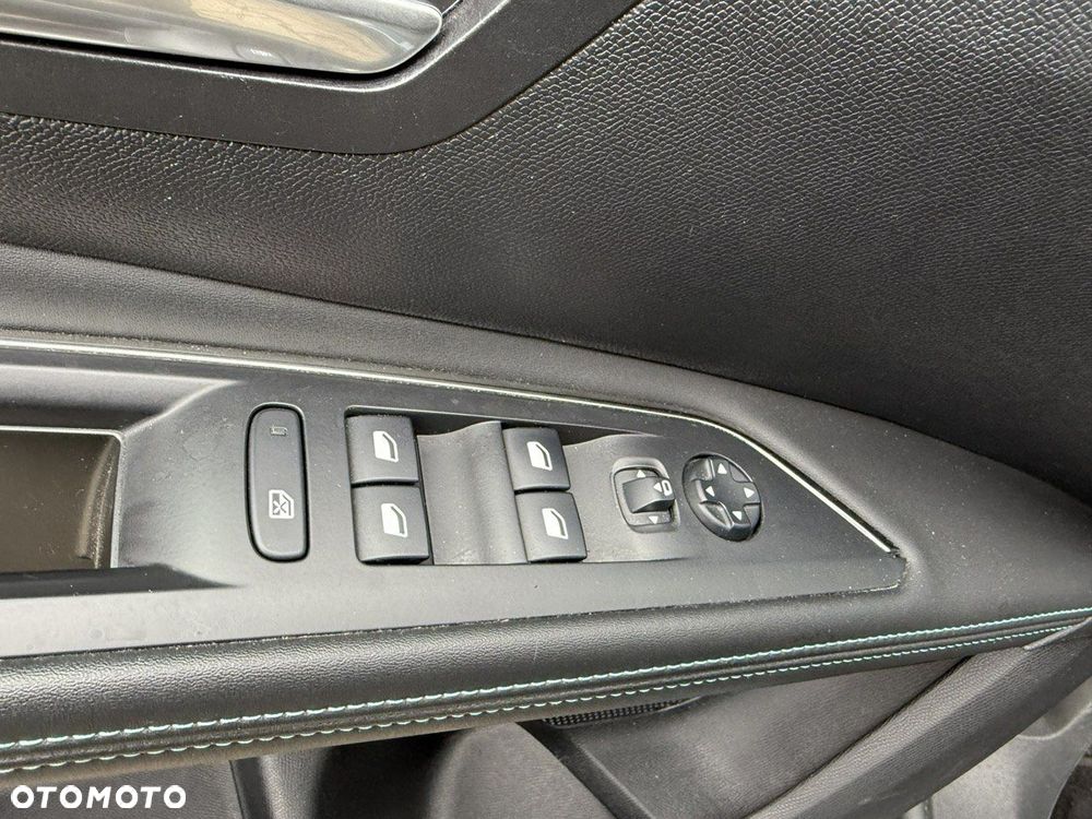 Peugeot 5008 BlueHDI 130 Allure - 25