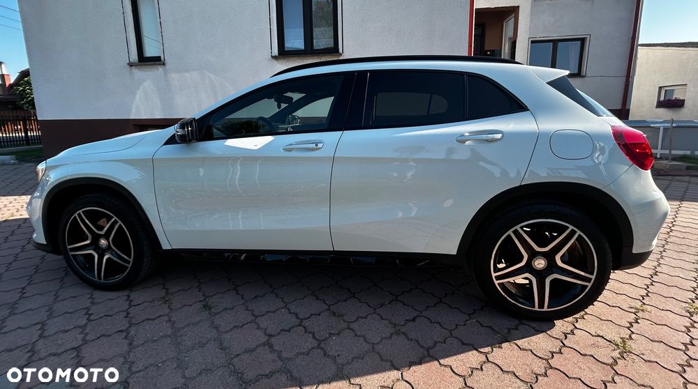 Mercedes-Benz GLA - 6