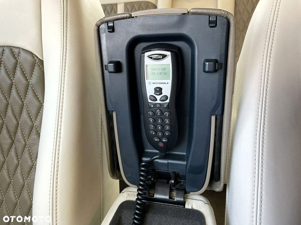 Jaguar S-Type - 25