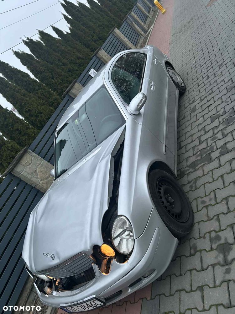 Mercedes-Benz Klasa E - 2