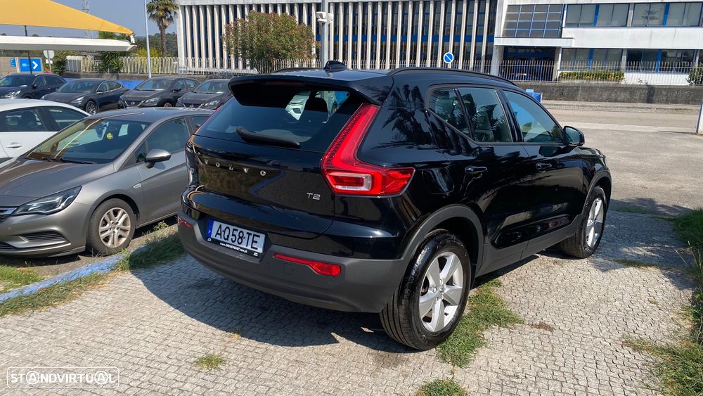 Volvo XC 40 1.5 T2 Momentum Plus - 8