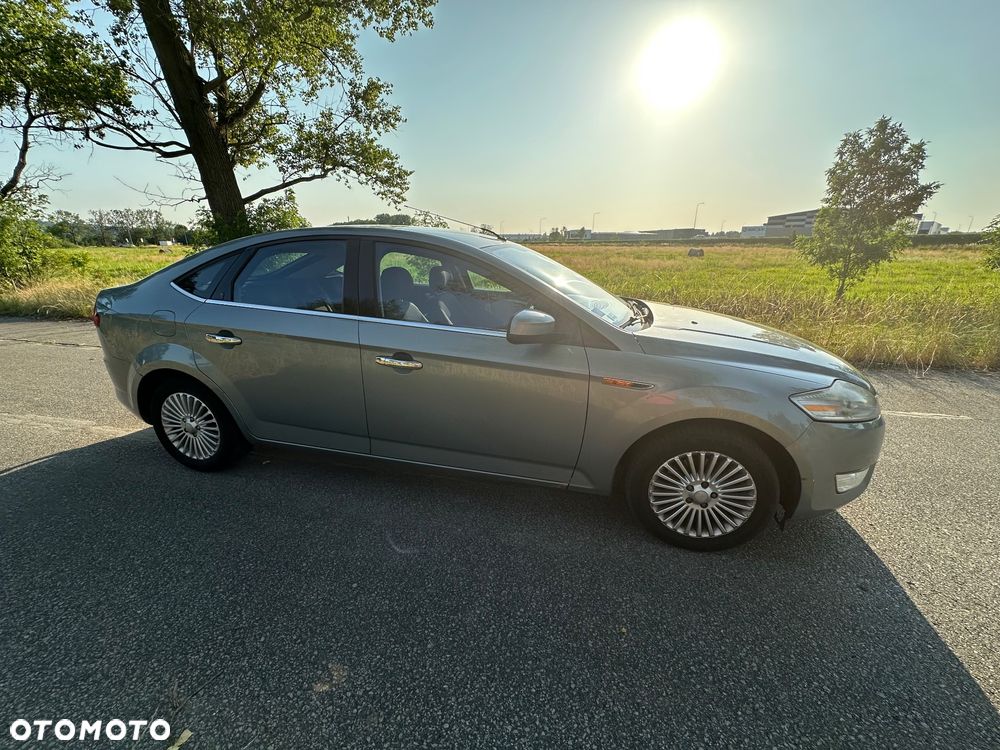 Ford Mondeo 2.0 TDCi Titanium X - 2