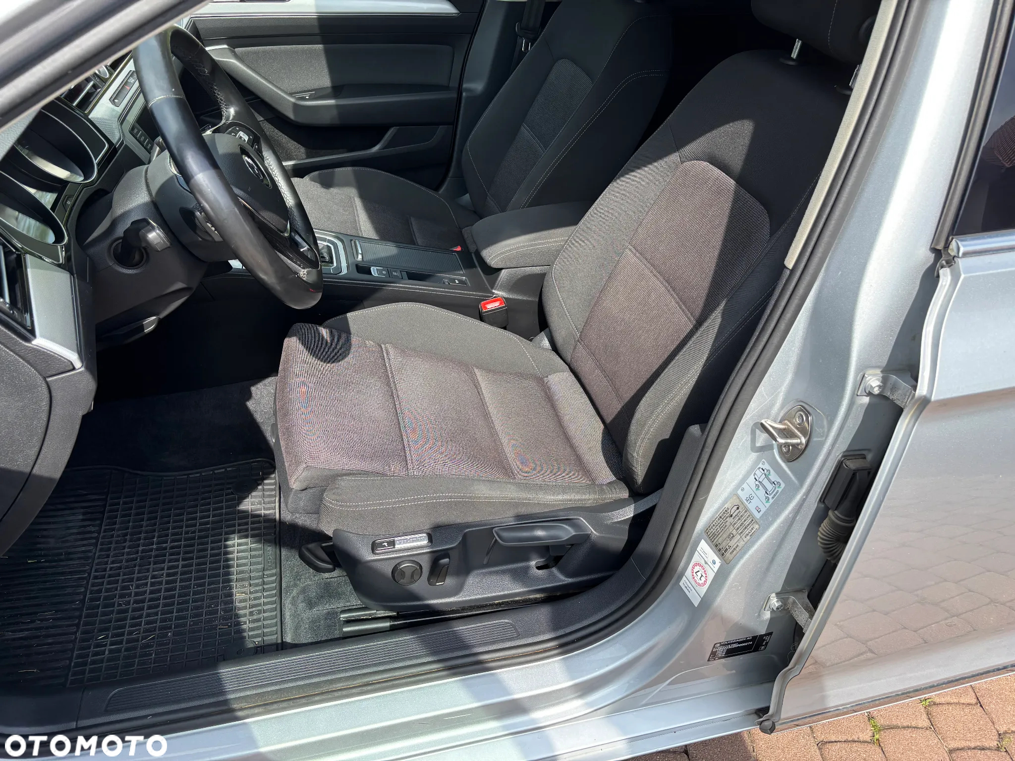 Volkswagen Passat Variant 2.0 TDI SCR 4Motion DSG (BMT) Comfortline - 13
