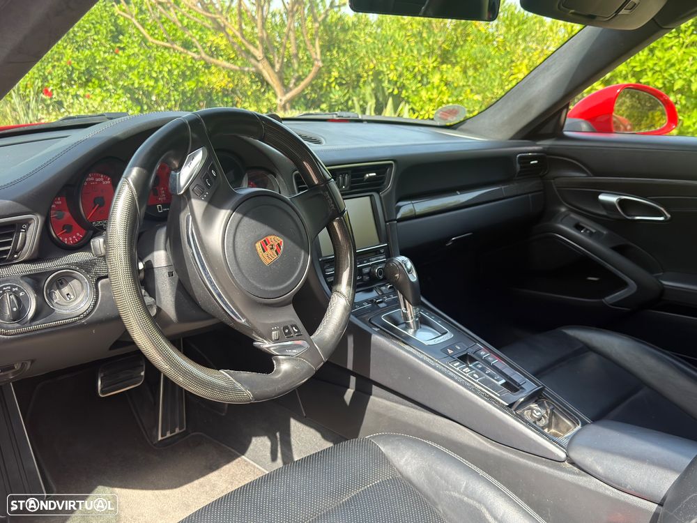 Porsche 911 (991) Carrera 4 PDK - 13