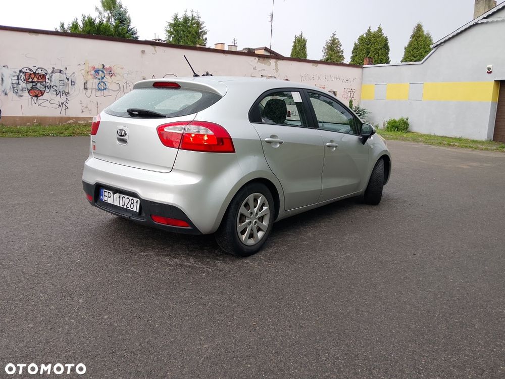 Kia Rio - 2