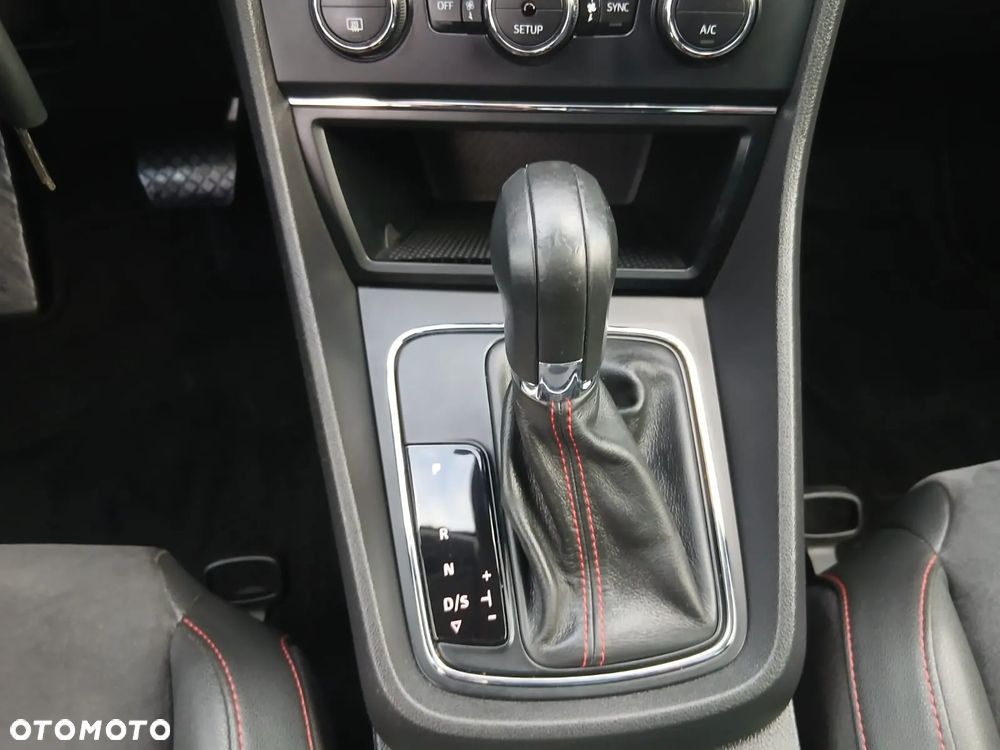 Seat Leon 2.0 TDI DPF DSG FR - 25