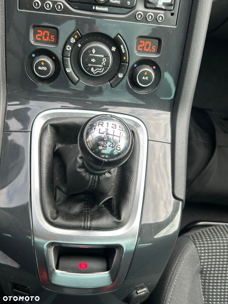 Peugeot 5008 155 THP Style - 27