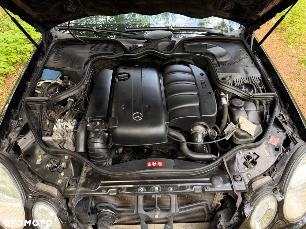 Mercedes-Benz Klasa E 220 CDI T Avantgarde - 16