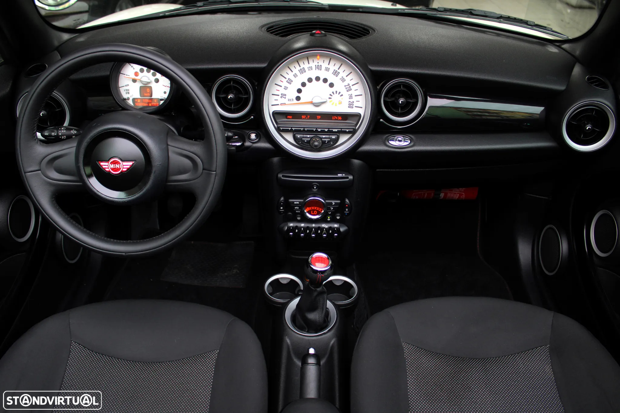 MINI Cabrio Cooper D - 17