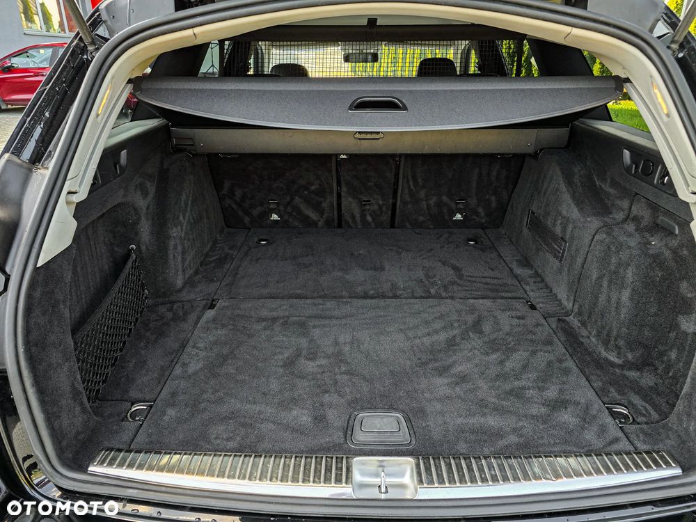 Mercedes-Benz Klasa E 220 d 9G-TRONIC - 33