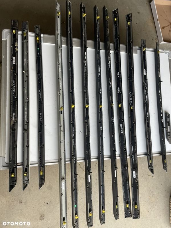 Volvo S90 V90 listwa drzwi CC przód lub tył 2016- - 4