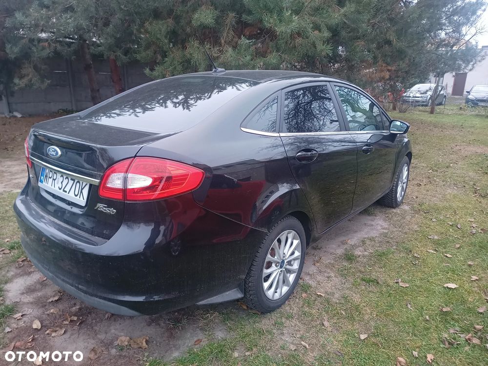Ford Fiesta - 7