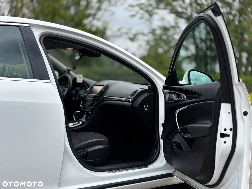 Opel Insignia - 14