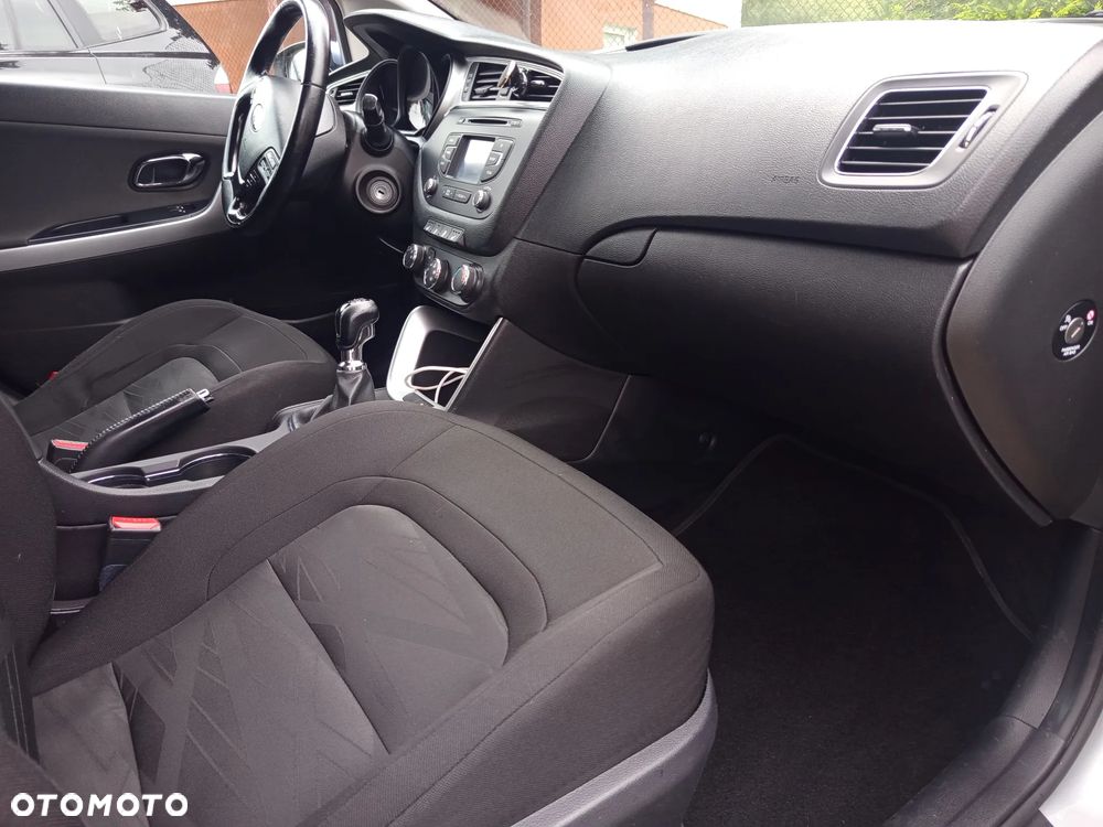 Kia Ceed - 7