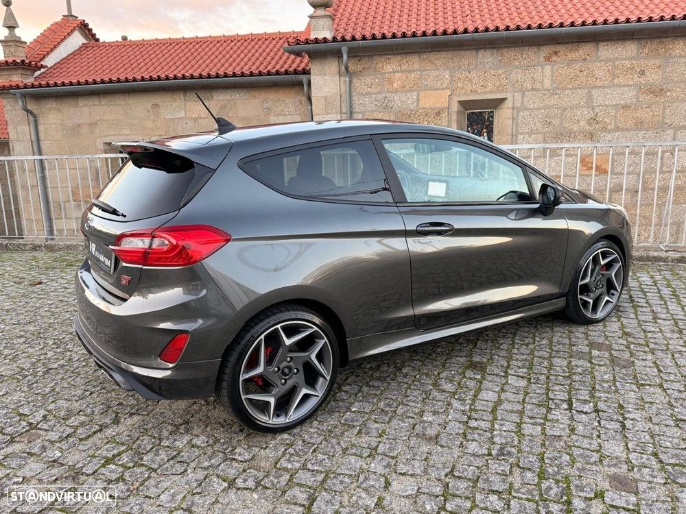 Ford Fiesta 1.5 EcoBoost ST - 26