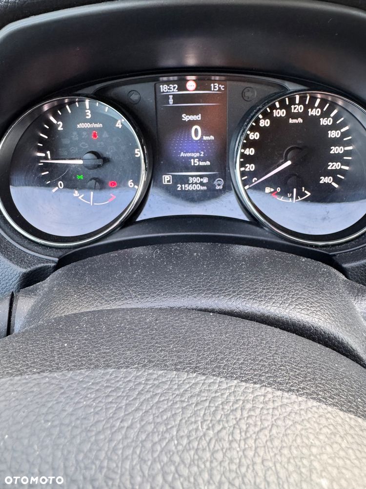 Nissan Qashqai 1.6 DCi Visia Xtronic EU6 - 14