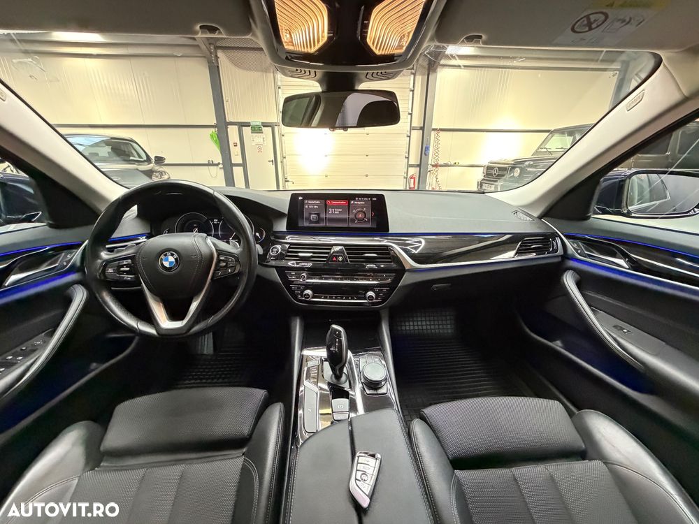 BMW Seria 5 520i Aut. Sport Line - 15