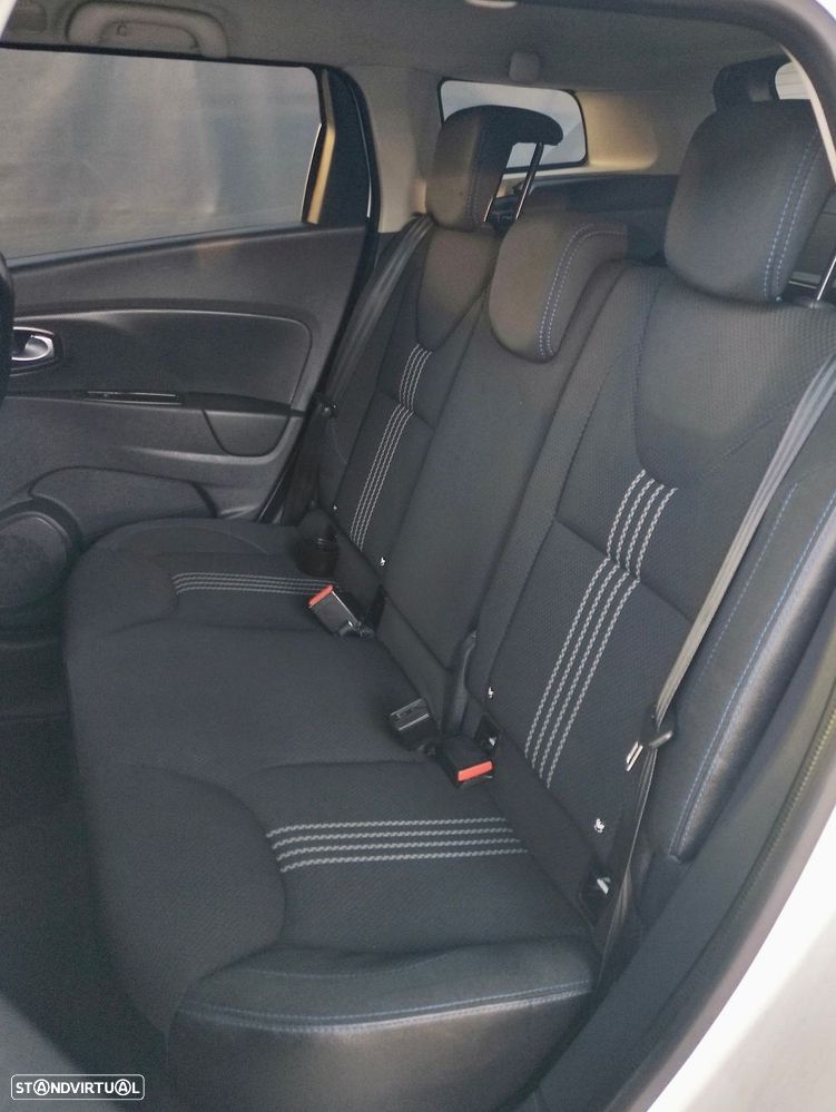 Renault Clio Sport Tourer 0.9 TCe GT Line - 25