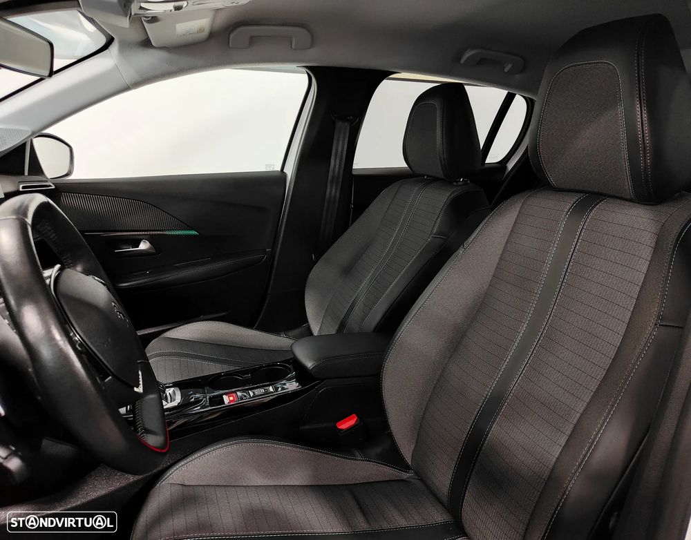 Peugeot 208 1.2 PureTech Allure EAT8 - 25