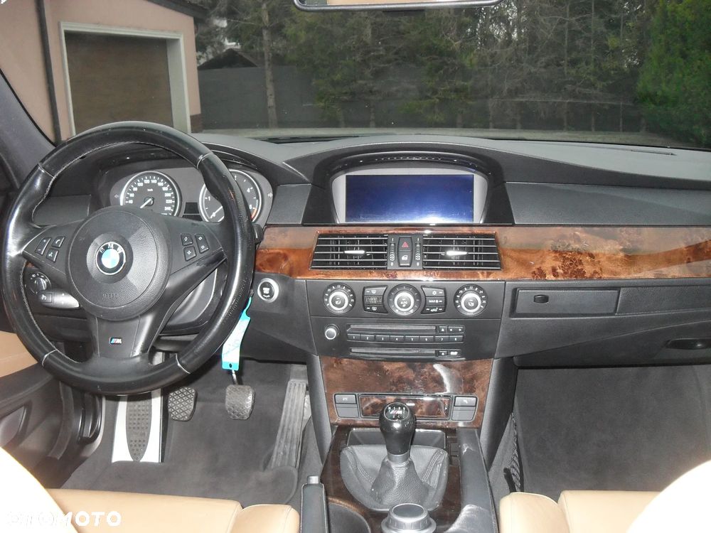 BMW Seria 5 530d xDrive - 13