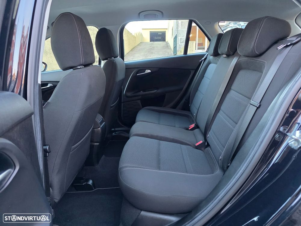 Fiat Tipo Station Wagon 1.3 M-Jet Lounge Tech - 15