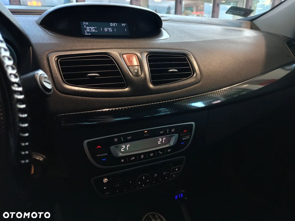 Renault Fluence 1.6 16V Privilege - 18