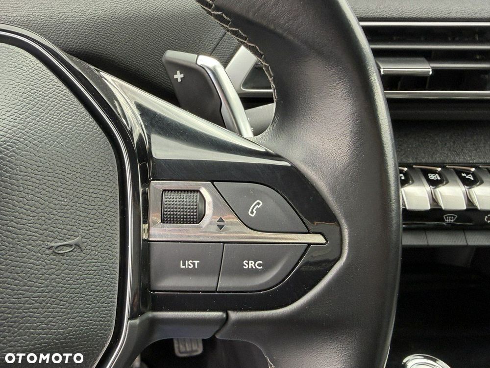 Peugeot 3008 - 21