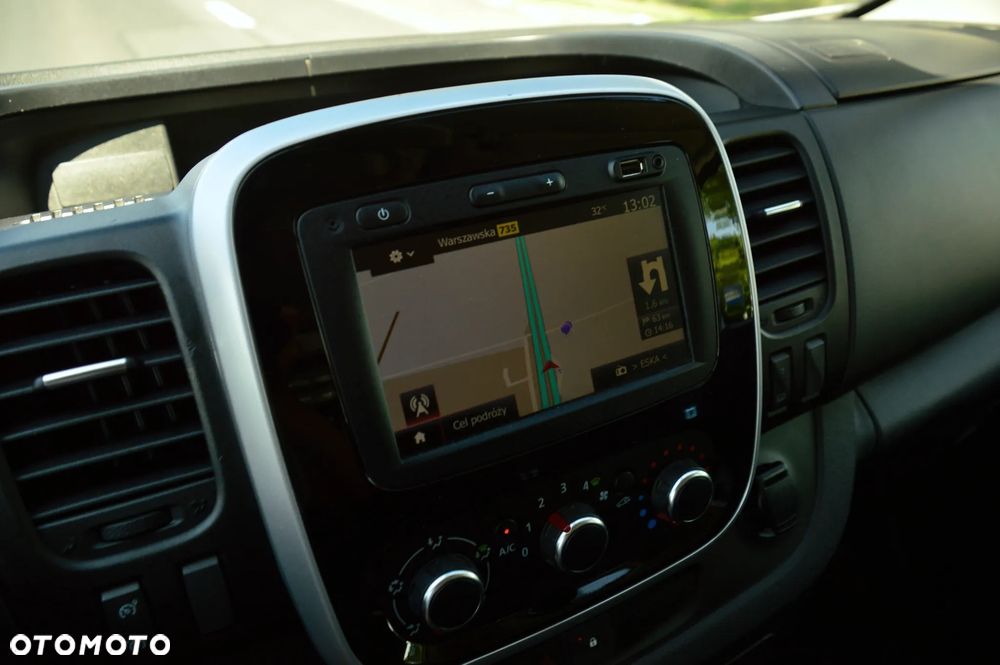 Renault TRAFIC - 38