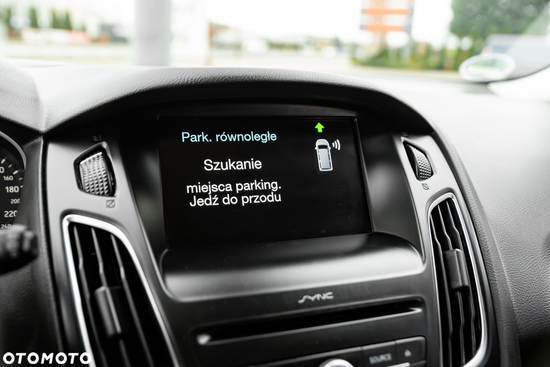 Ford Focus 1.0 EcoBoost Trend - 31