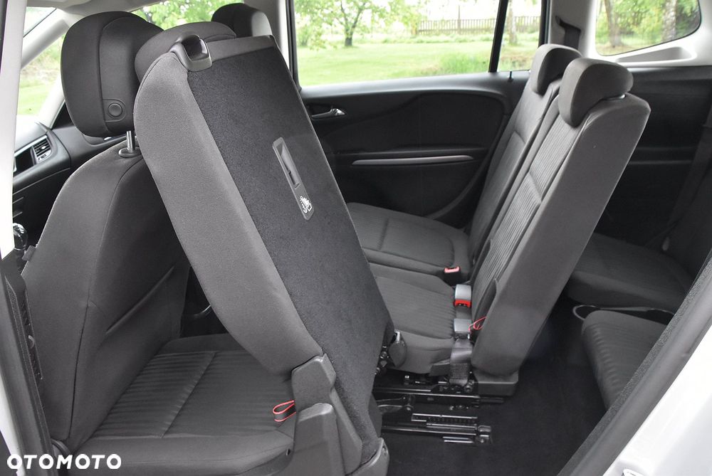 Opel Zafira - 17