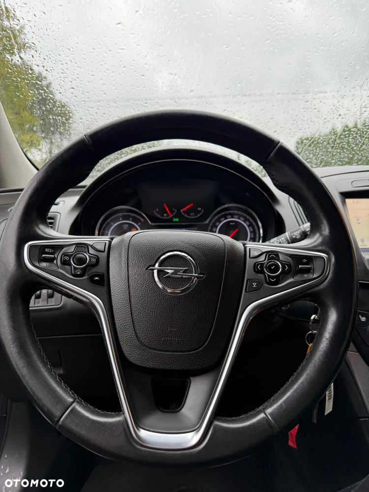 Opel Insignia - 23
