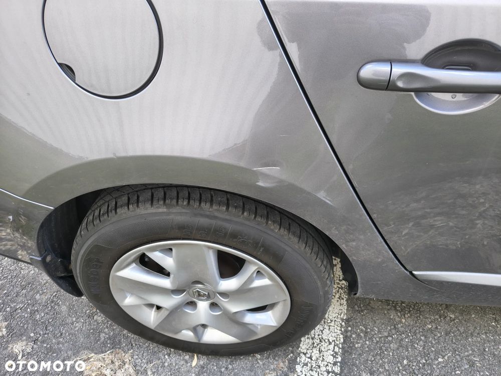 Renault Fluence 1.6 16V Color Edition - 7