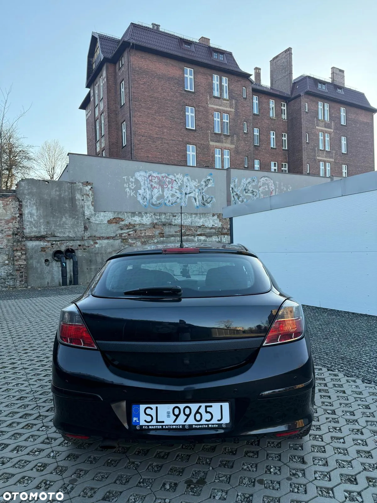 Opel Astra III GTC 1.6 T Sport - 3