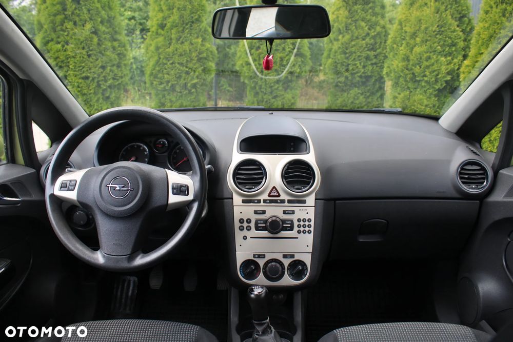 Opel Corsa 1.2 16V - 18