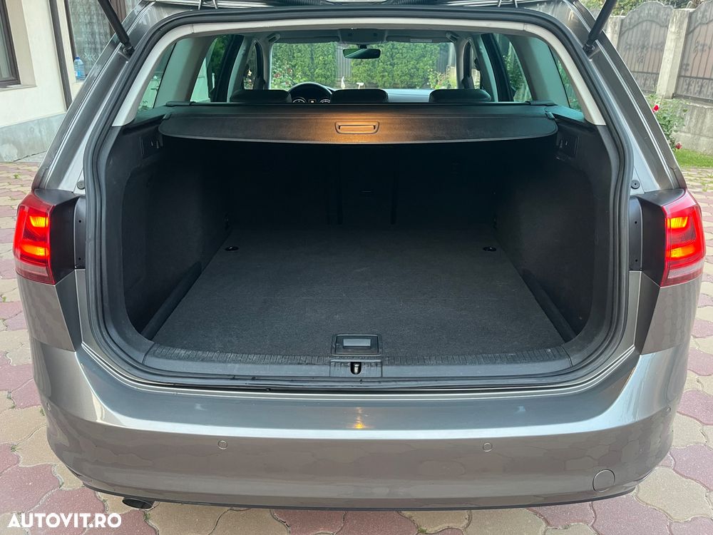 Volkswagen Golf 1.6 TDI BlueMotion Technology DSG Trendline - 31