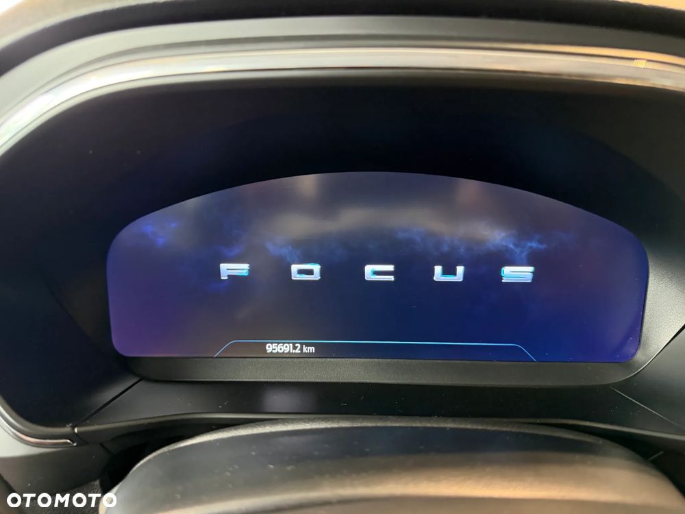 Ford Focus 1.0 EcoBoost Active - 24