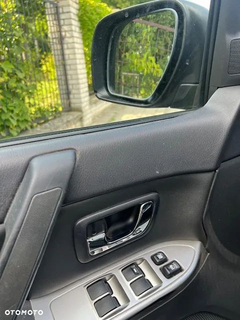 Mitsubishi Pajero 3.2 DID Instyle - 10