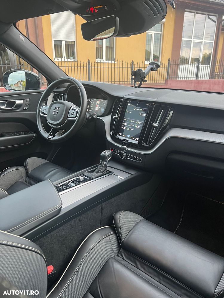 Volvo XC 60 D4 R-Design - 10