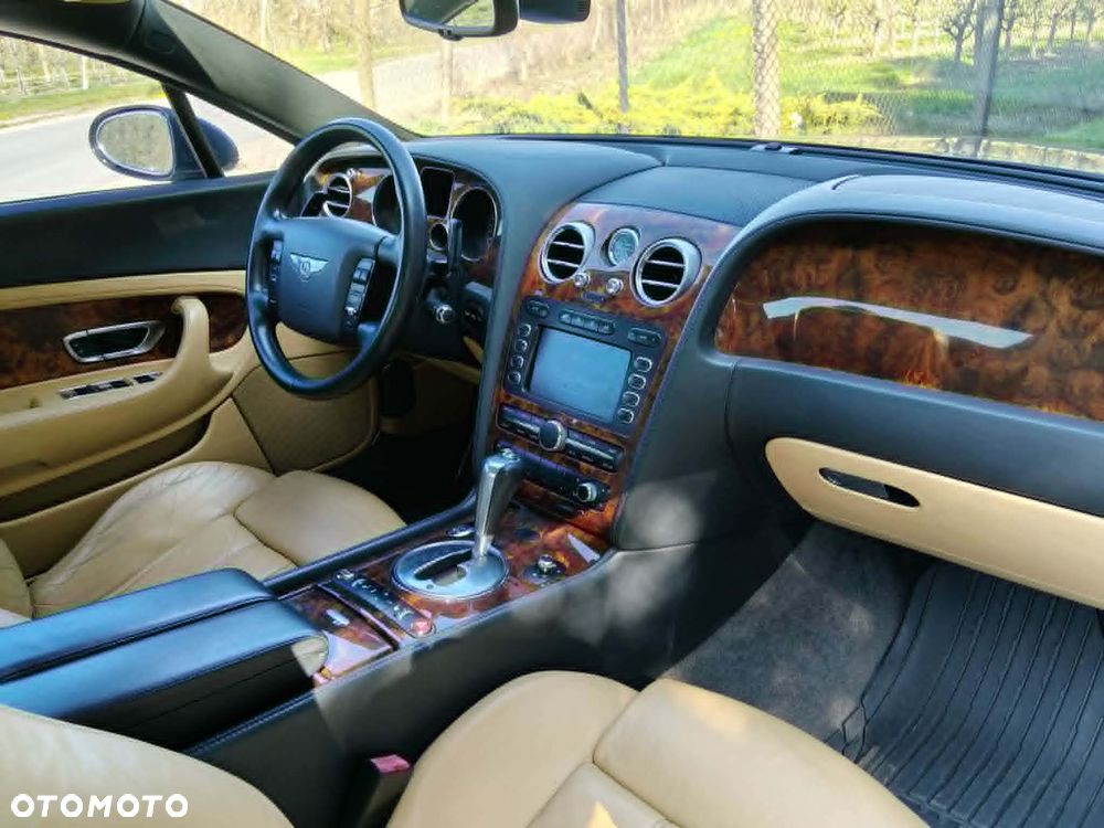 Bentley Continental GT - 9