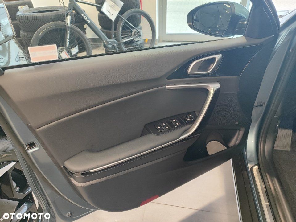Kia XCeed - 15