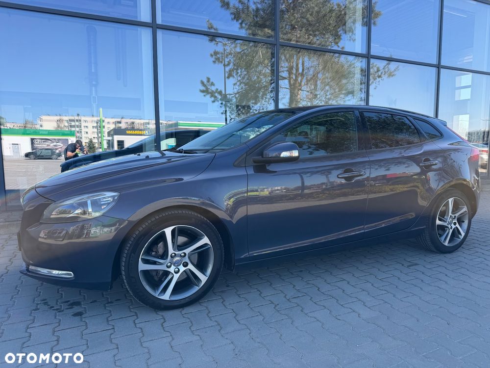 Volvo V40 T3 Momentum - 2