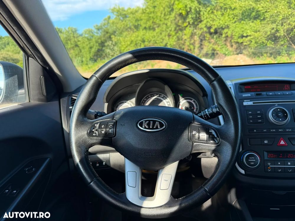 Kia Ceed 1.6 CRDi ISG Business Line - 11