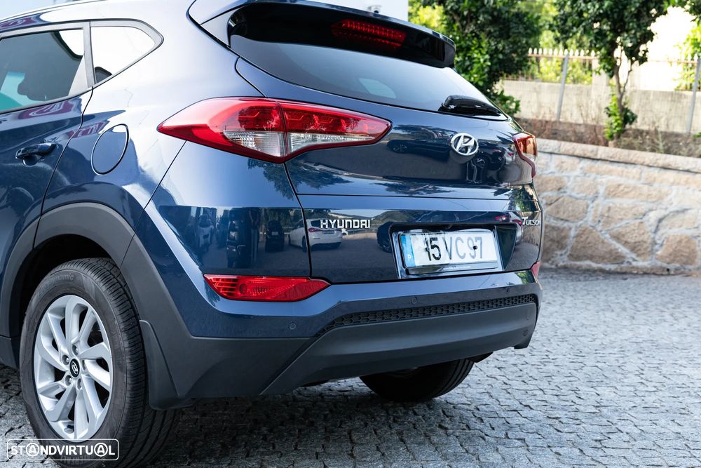Hyundai Tucson 1.7 CRDi Executive - 12