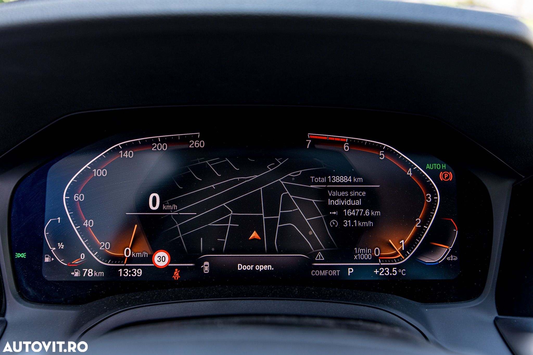 BMW Seria 3 320i AT - 24