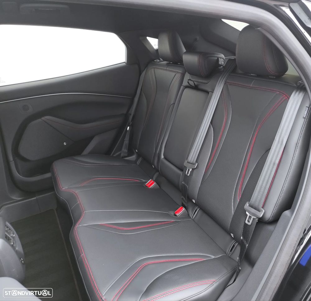 Ford Mustang Mach-E AWD PREMIUM - 23