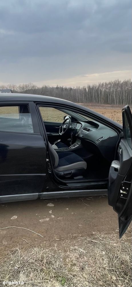 Honda Civic 1.8 Sport - 10