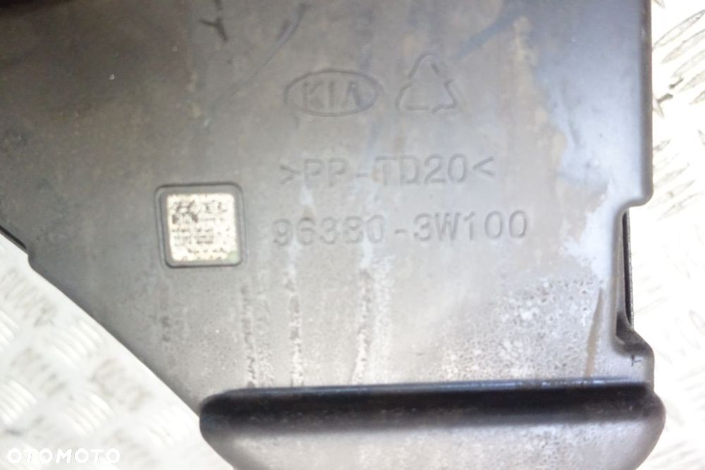 SUBWOOFER JBL KIA SPORTAGE III LIFT - 3