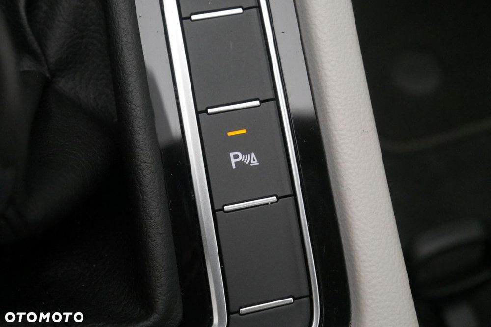 Volkswagen Passat Variant - 19