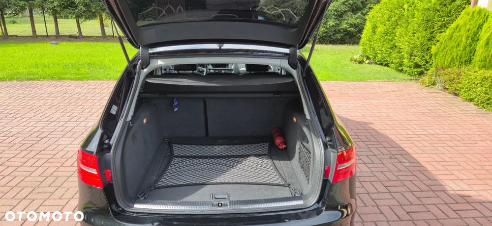 Audi A4 Avant 2.0 TDI Quattro S tronic - 35