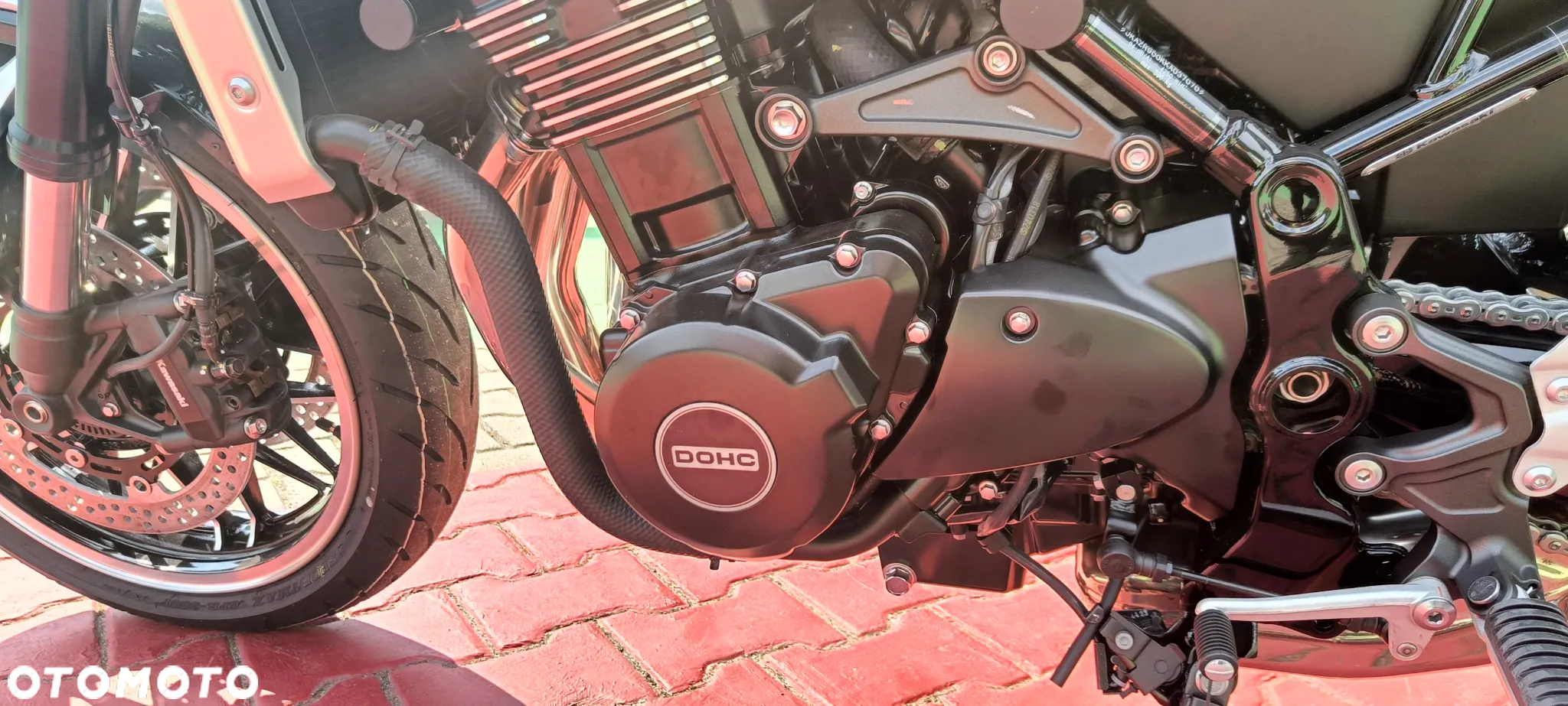Kawasaki Z 900 RS - 12